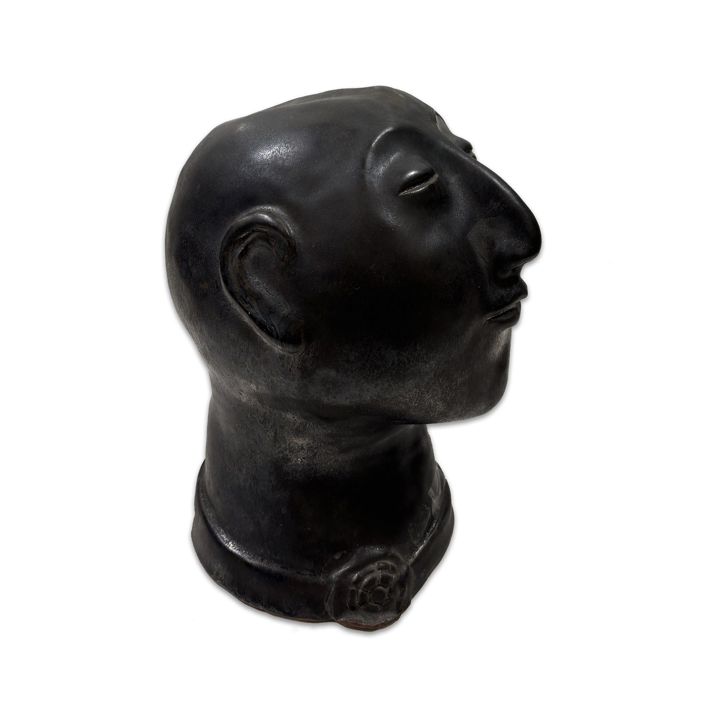 Annemarie Slipper - Standing head with floral collar