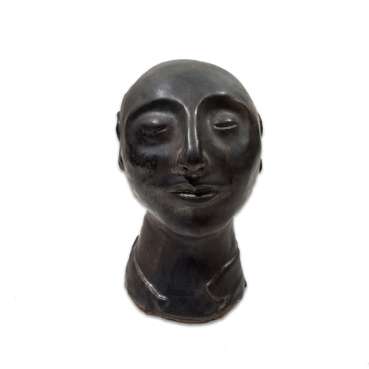 Annemarie Slipper - Standing head with partial collar